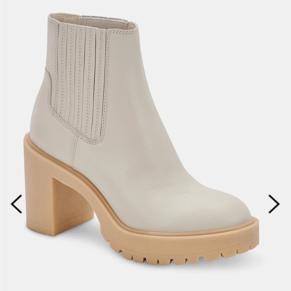 Dolce Vita Caster H2o Booties W5.5 - image 1